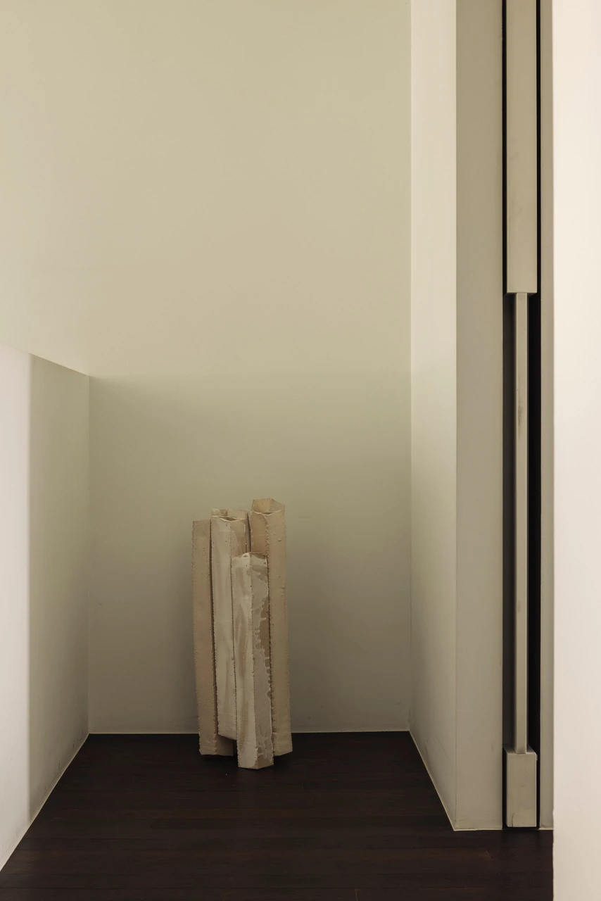 ISOLDE PRINGIERS + STEPHANIE FREDERICKX